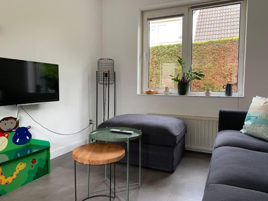 Huebsches Ferienhaus In Ouddorp - Fusslaeufig Zum Strand Und Zentrum Zewnętrze zdjęcie
